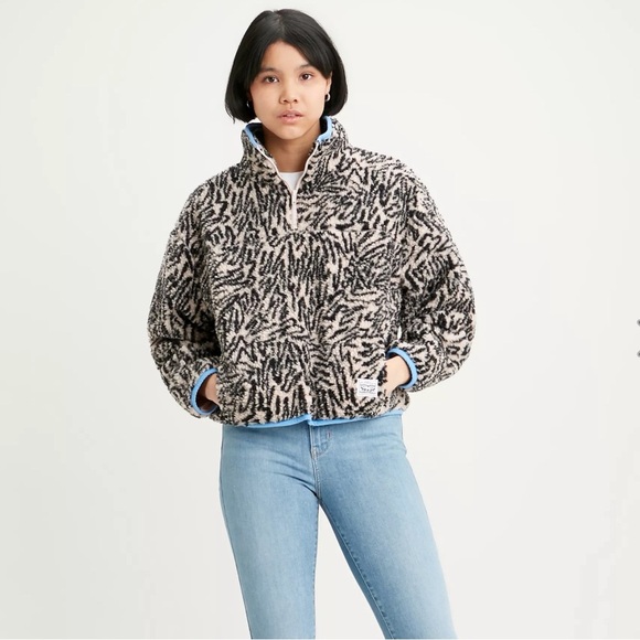 LEVIS Sherpa Sweatshirt - Picture 1 of 5